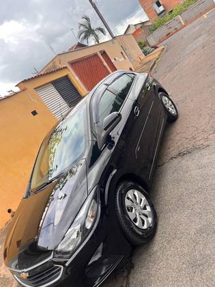 CHEVROLET ONIX 1.0 MPFI LT 8V FLEX 4P MANUAL CHEVROLET ONIX 1.0 MPFI LT 8V FLEX 4P MANUAL